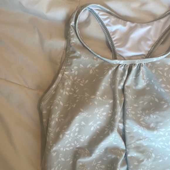 Coral Reef Swim - The Chase Top in Sage Leaf Print - Picture 3 of 5